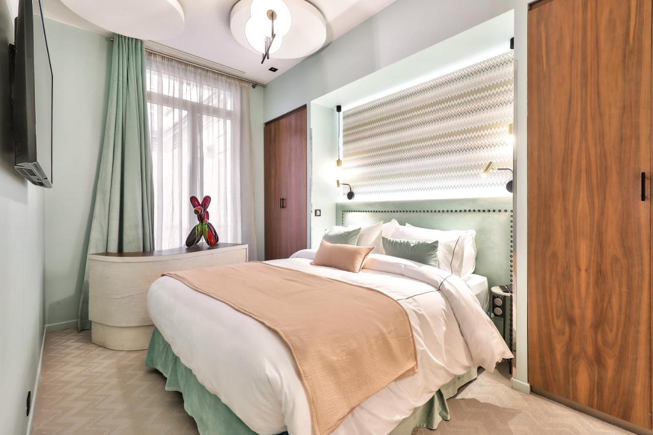 Hotel 33 Marbeuf Париж Екстериор снимка