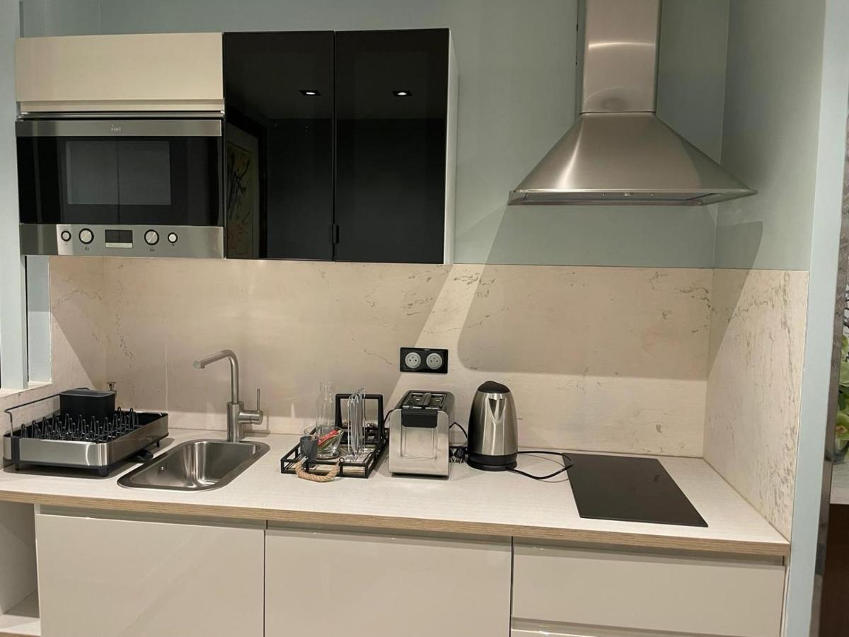 Hotel 33 Marbeuf Париж Екстериор снимка