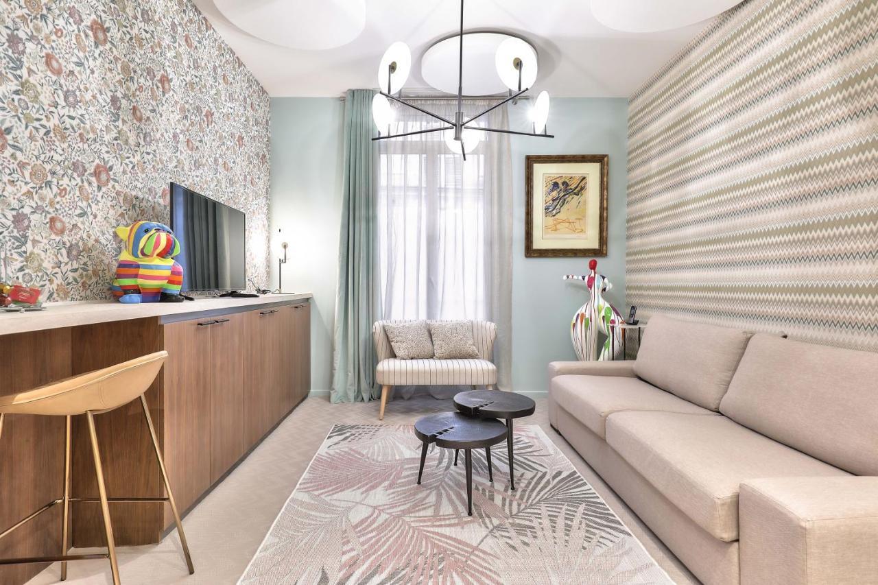 Hotel 33 Marbeuf Париж Екстериор снимка