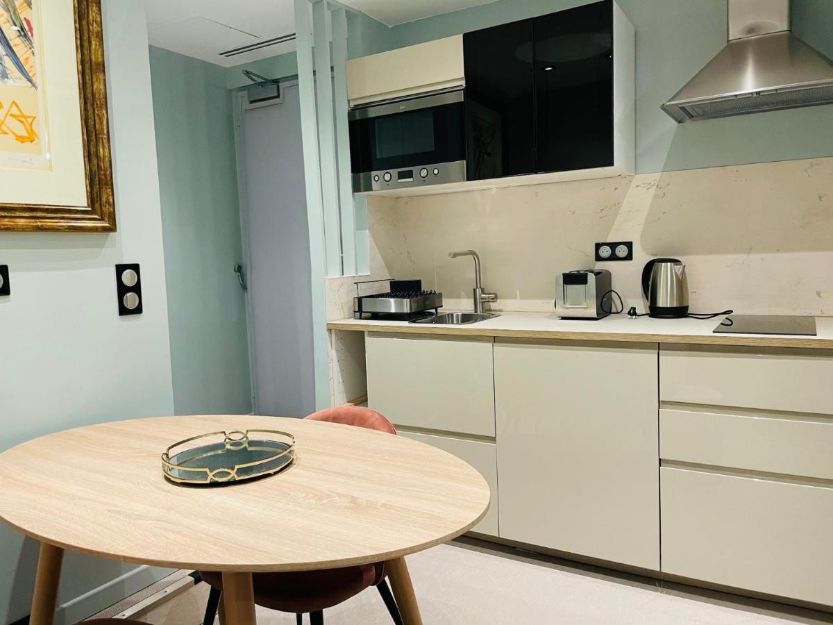 Hotel 33 Marbeuf Париж Екстериор снимка