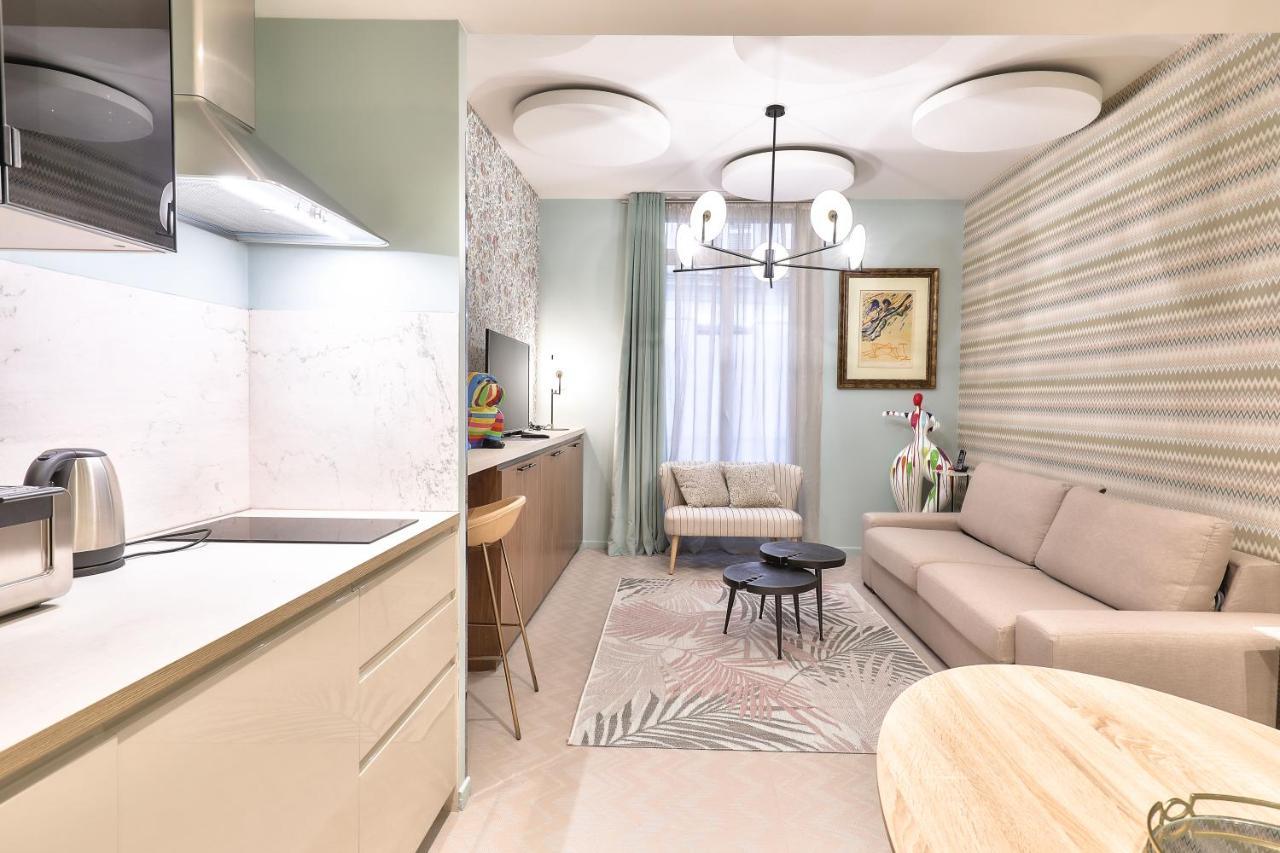 Hotel 33 Marbeuf Париж Екстериор снимка