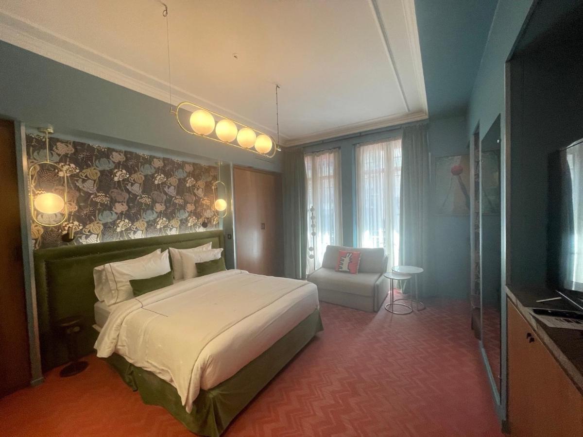 Hotel 33 Marbeuf Париж Екстериор снимка