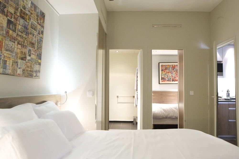 Hotel 33 Marbeuf Париж Екстериор снимка